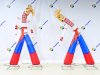 Фигура аэромена на двух ногах с логотипом