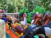 Надувной батут Изба Бабы Яги — большой батут с горкой общей площадью 99 м²