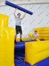 Бой на бревне — командный аттракцион на два участника