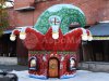 Колпак дом — новогодняя надувная конструкция с фотозоной внутри