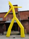 Рекламная надувная фигура Аэромен 10 метров желтый