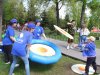 Командная забава — лови сковородкой