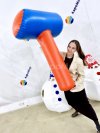 Гигантский молоток для игр на ловкость и скорость