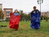 Бег в мешках — командный аттракцион