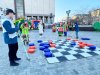 гигантские шашки уличная игра для детей и взрослых