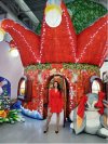 Колпак дом — новогодняя надувная конструкция с фотозоной внутри