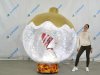 Ёлочный шар с игрушкой внутри — с эффектом вращения и яркой подсветкой