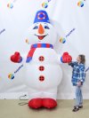 Новогодняя надувная фигура Снеговик из искусственного меха