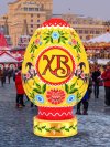 Пасхальное яйцо расписное — большая надувная фигура на Пасху