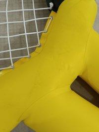 желтый-черный, пятно