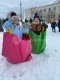 Бег в мешках — командный аттракцион