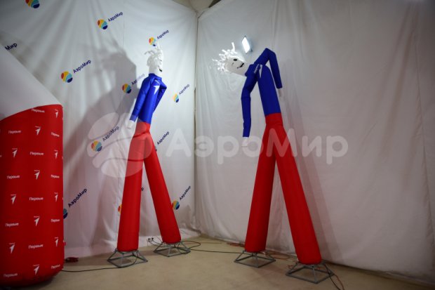 Аэромен на двух ногах — сложный