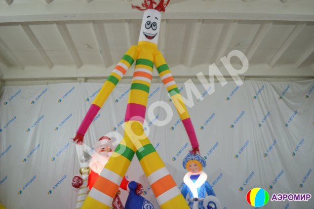 Аэромен на двух ногах — с логотипом