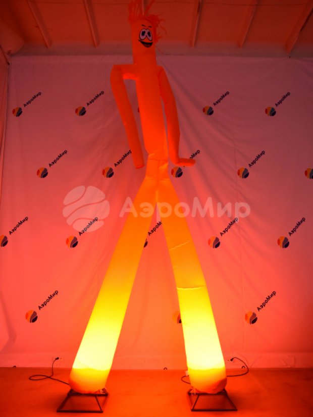 Аэромен на двух ногах — с логотипом