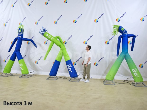 Аэромен на двух ногах — с логотипом