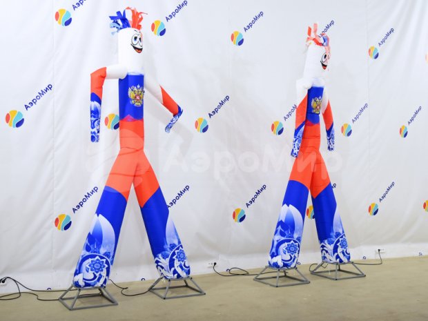 Аэромен на двух ногах — с логотипом