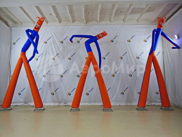 Аэромен на двух ногах — с логотипом