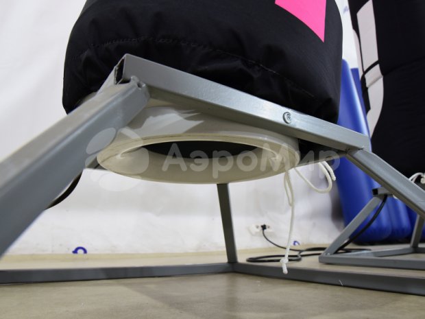 Аэромен на двух ногах — сложный