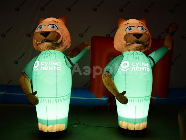 Аэромен машет рукой — сложный