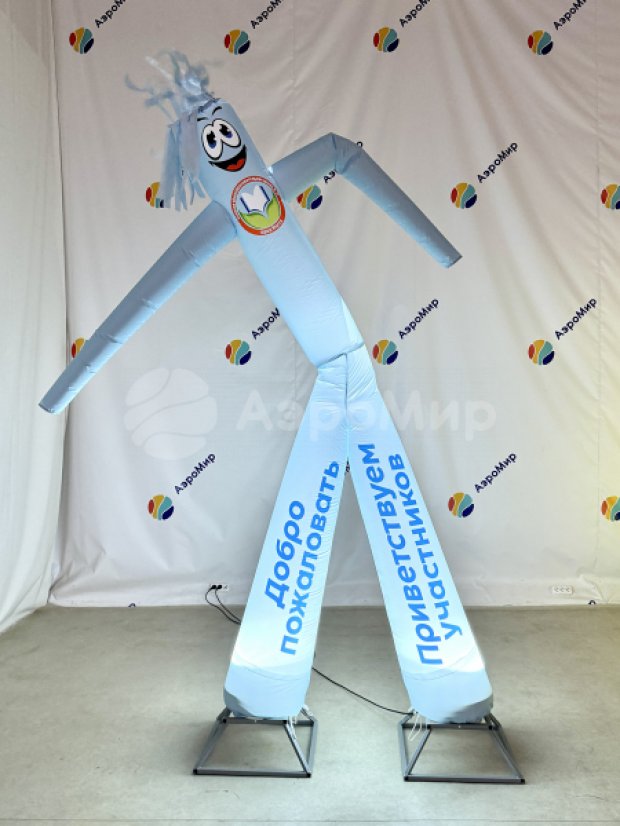 Аэромен на двух ногах — с логотипом