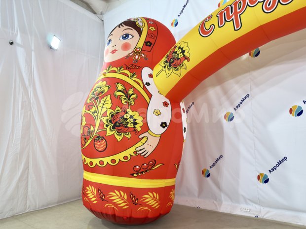 С матрёшками