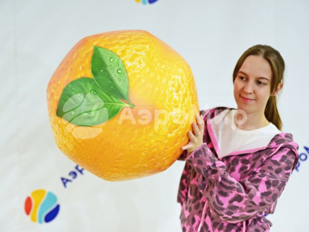 Большой надувной мяч