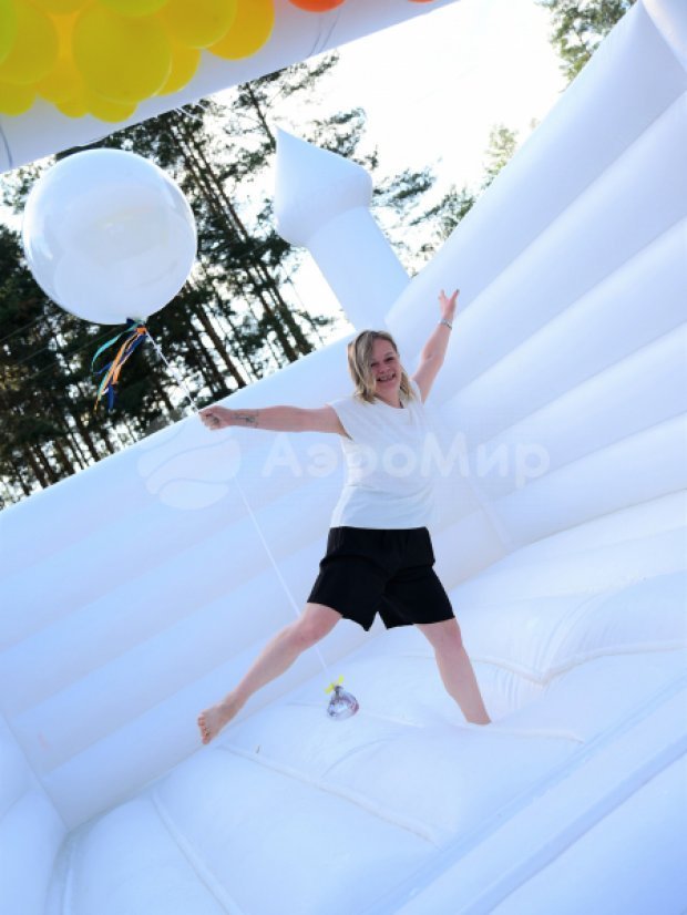 Белоснежный батут