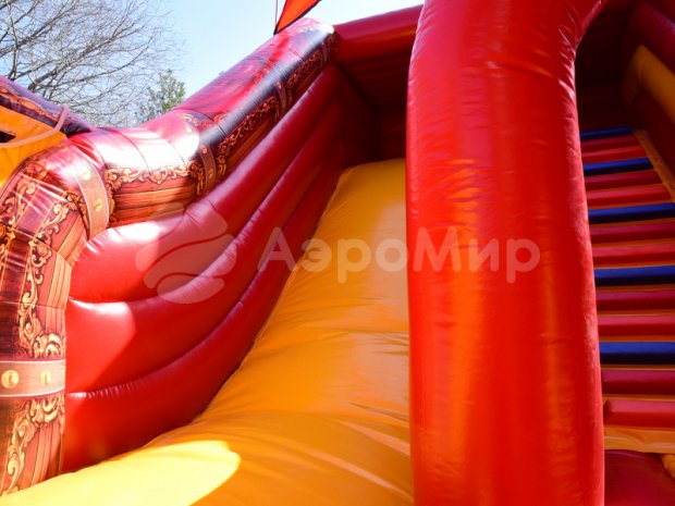 Пиратский корабль