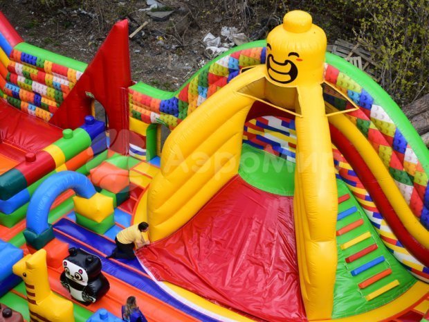 Батут легопарк