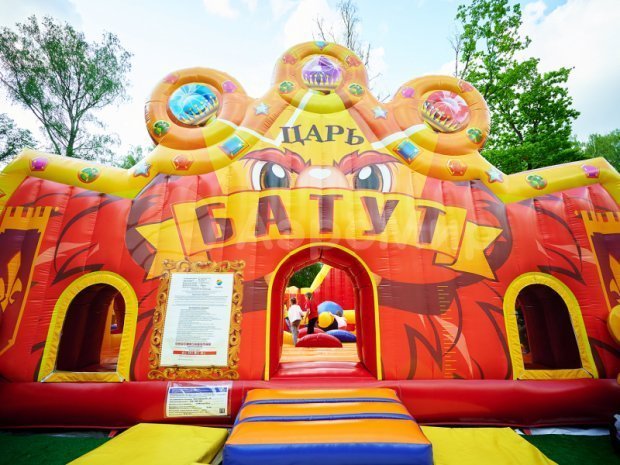 Царь-батут 100 м²