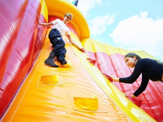 Царь батут 300 м²