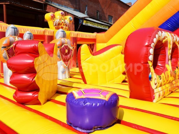 Царь батут 200 м²