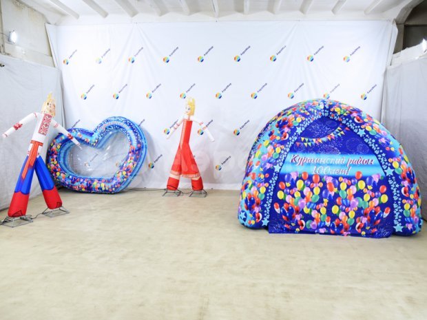 Рекламные палатки и торговые шатры