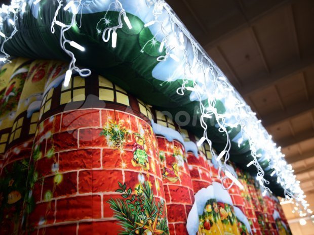 Сказочный домик Деда Мороза