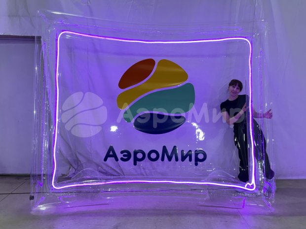 Прозрачный билборд