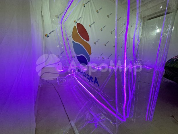 Прозрачный билборд