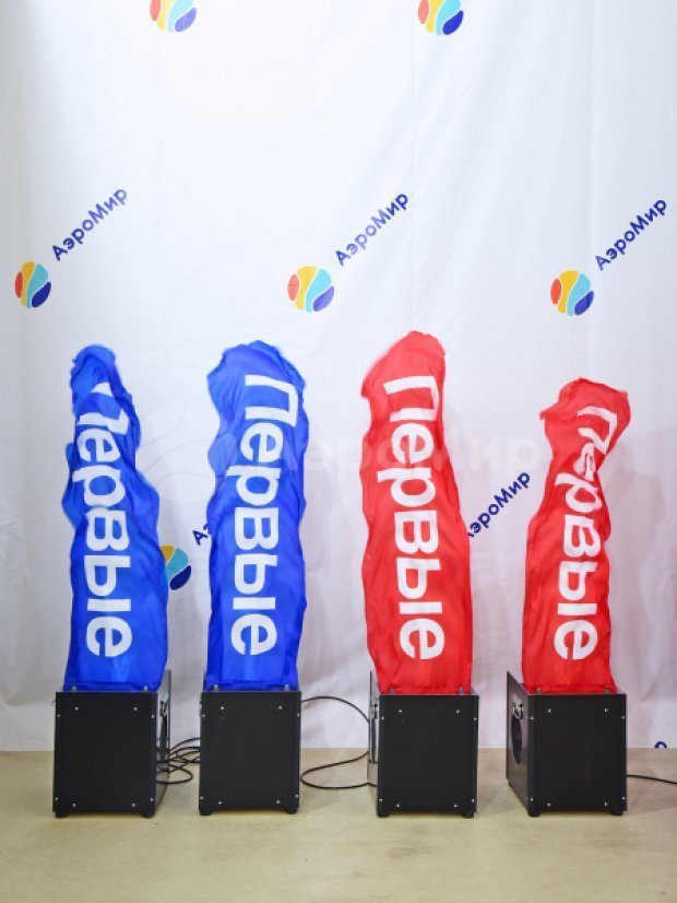 C логотипом