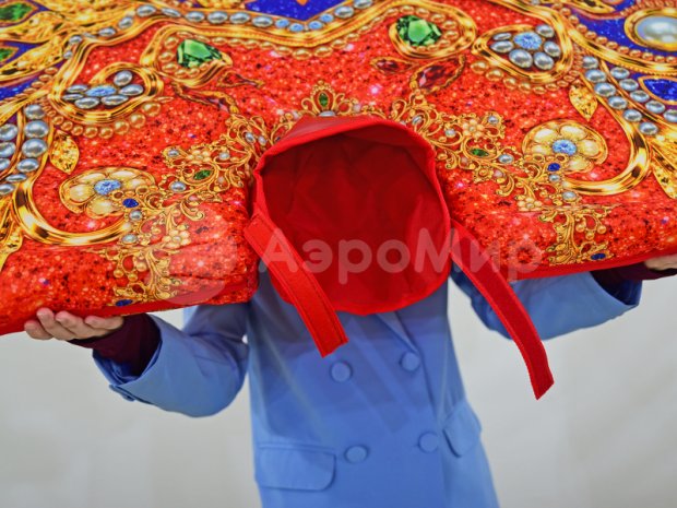 Мега кокошник