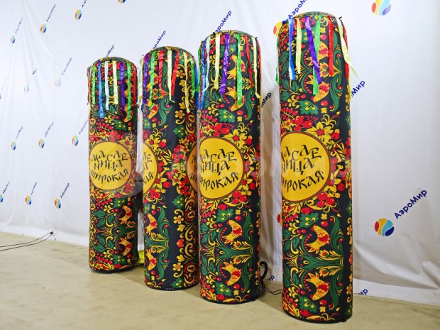 Столб с лентами на Масленицу