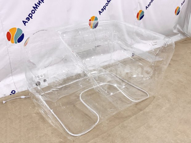 Прозрачное кресло