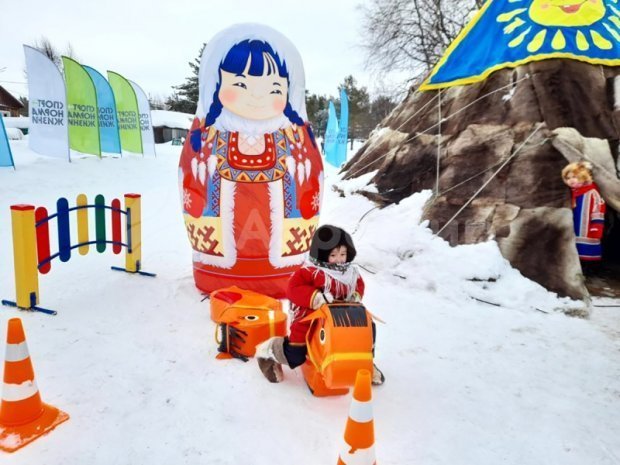 Национальные надувные матрешки