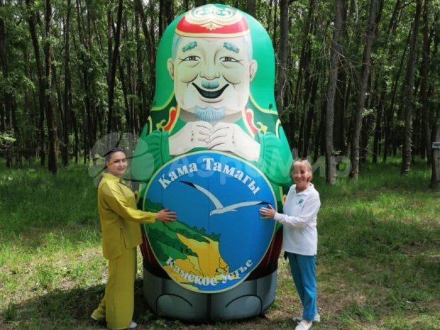 Национальные надувные матрешки