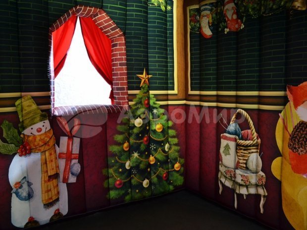 Сказочный домик Деда Мороза