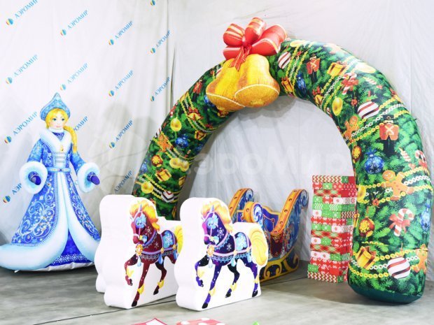 Сани праздничные