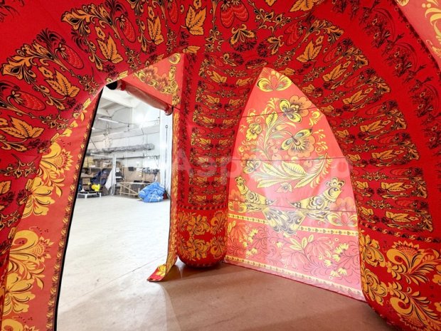 Надувная палатка с декором