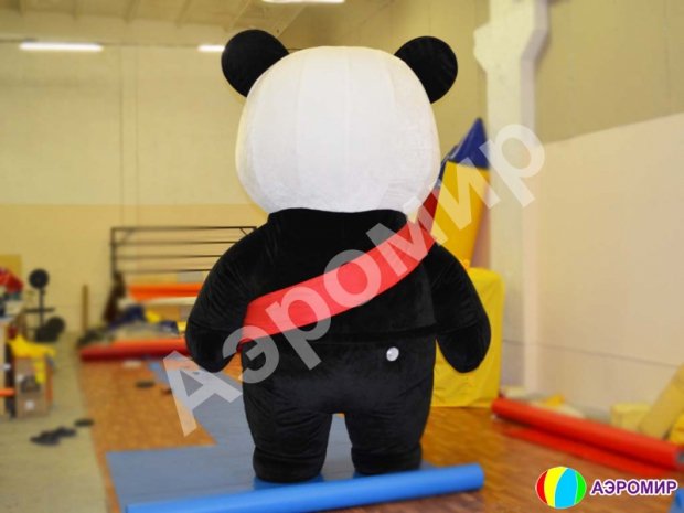 Панда с лентой из искусственного меха