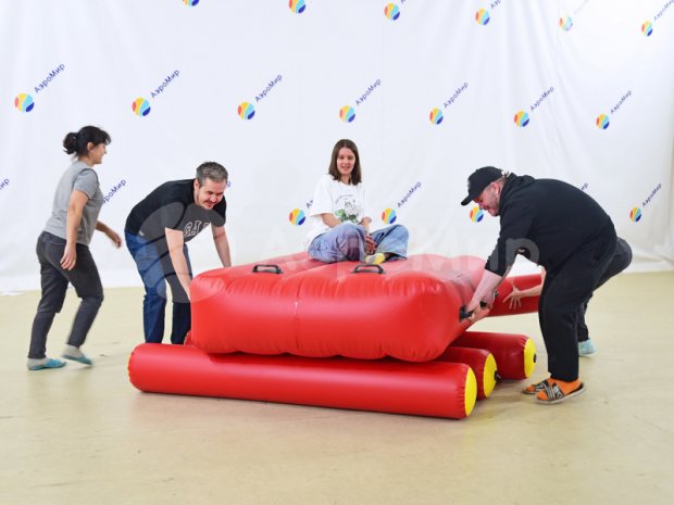Плот на бревнах