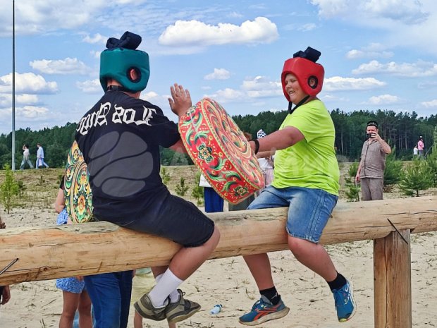 Бой подушками