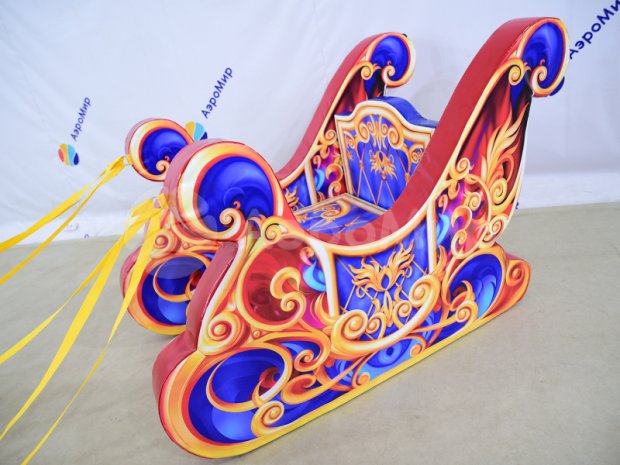 Фотозона Сани с лошадками