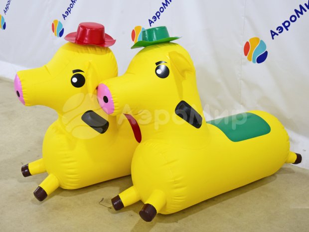 Скачки на свинках